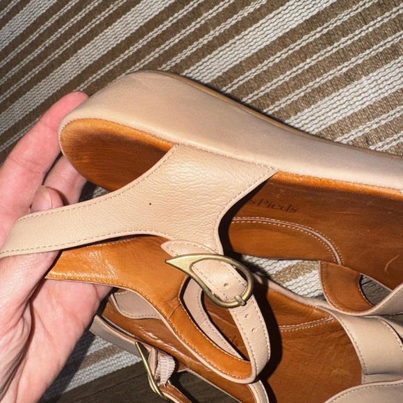 L’Amour Des Pieds CASIMIRO Leather Ankle Strap Tan Wedge Sandals Size 11 - Picture 5 of 9